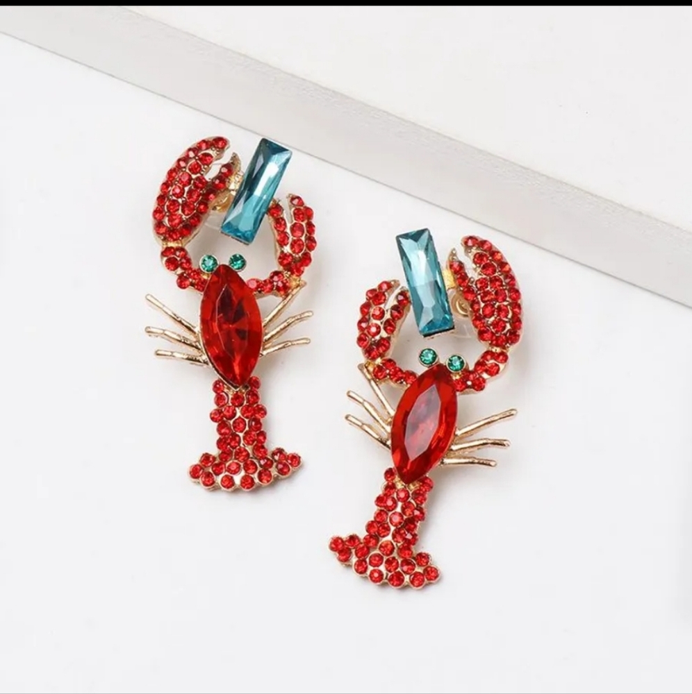 NEW Lobster Rhinestone Earrings